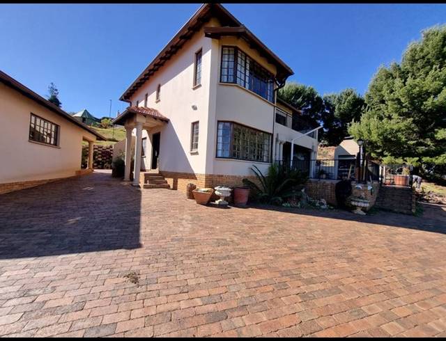 4 BEDROOM HOUSE FOR SALE IN WALKERVILLE CENTRAL